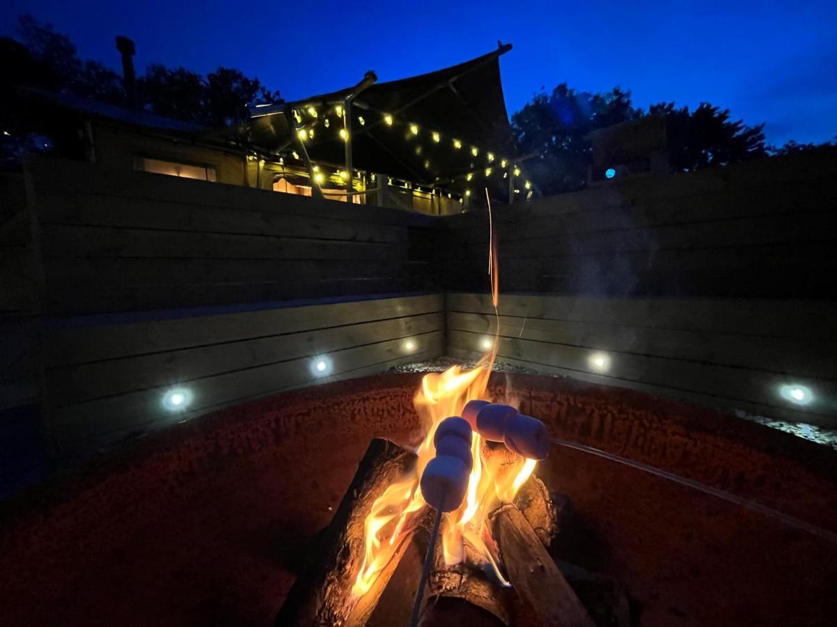 Jungle Book Safari Tent Tenby Εξωτερικό φωτογραφία