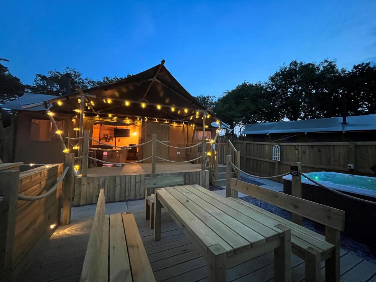 Jungle Book Safari Tent Tenby Εξωτερικό φωτογραφία