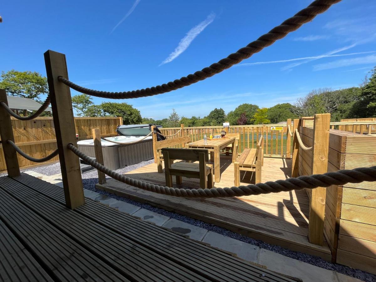Jungle Book Safari Tent Tenby Εξωτερικό φωτογραφία