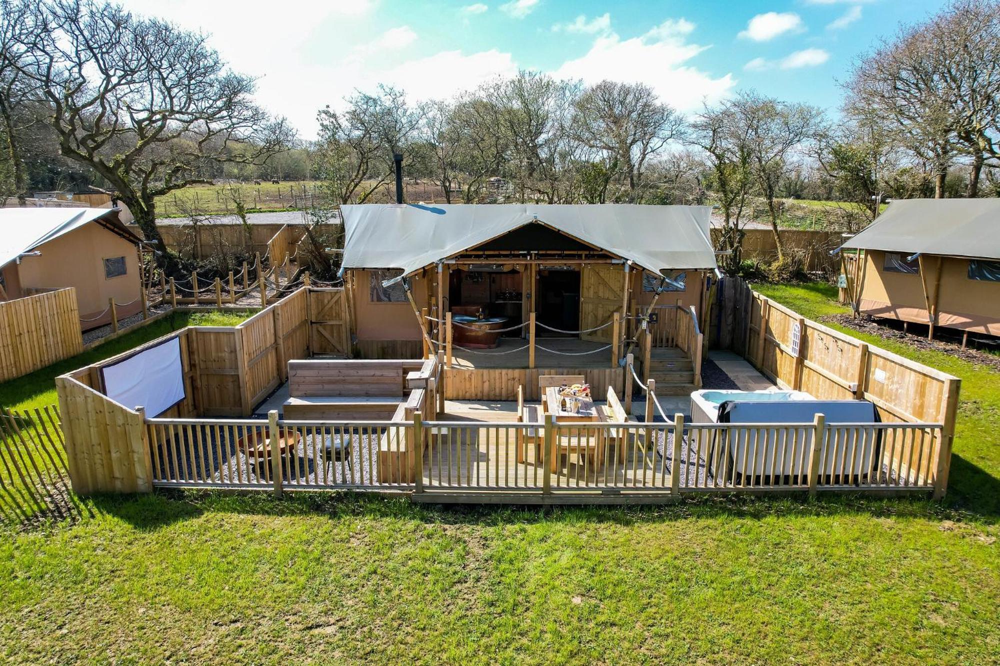 Jungle Book Safari Tent Tenby Εξωτερικό φωτογραφία