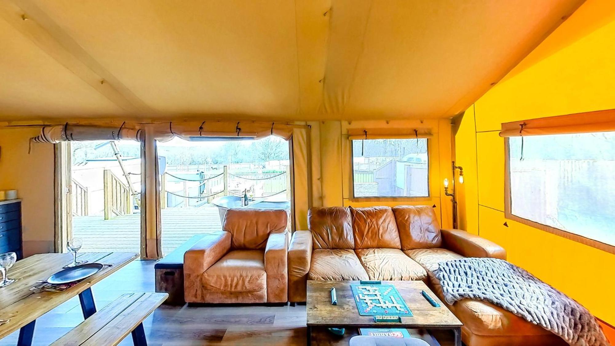Jungle Book Safari Tent Tenby Εξωτερικό φωτογραφία